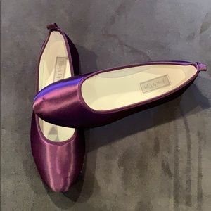 Women’s dyed Touch Up flats.